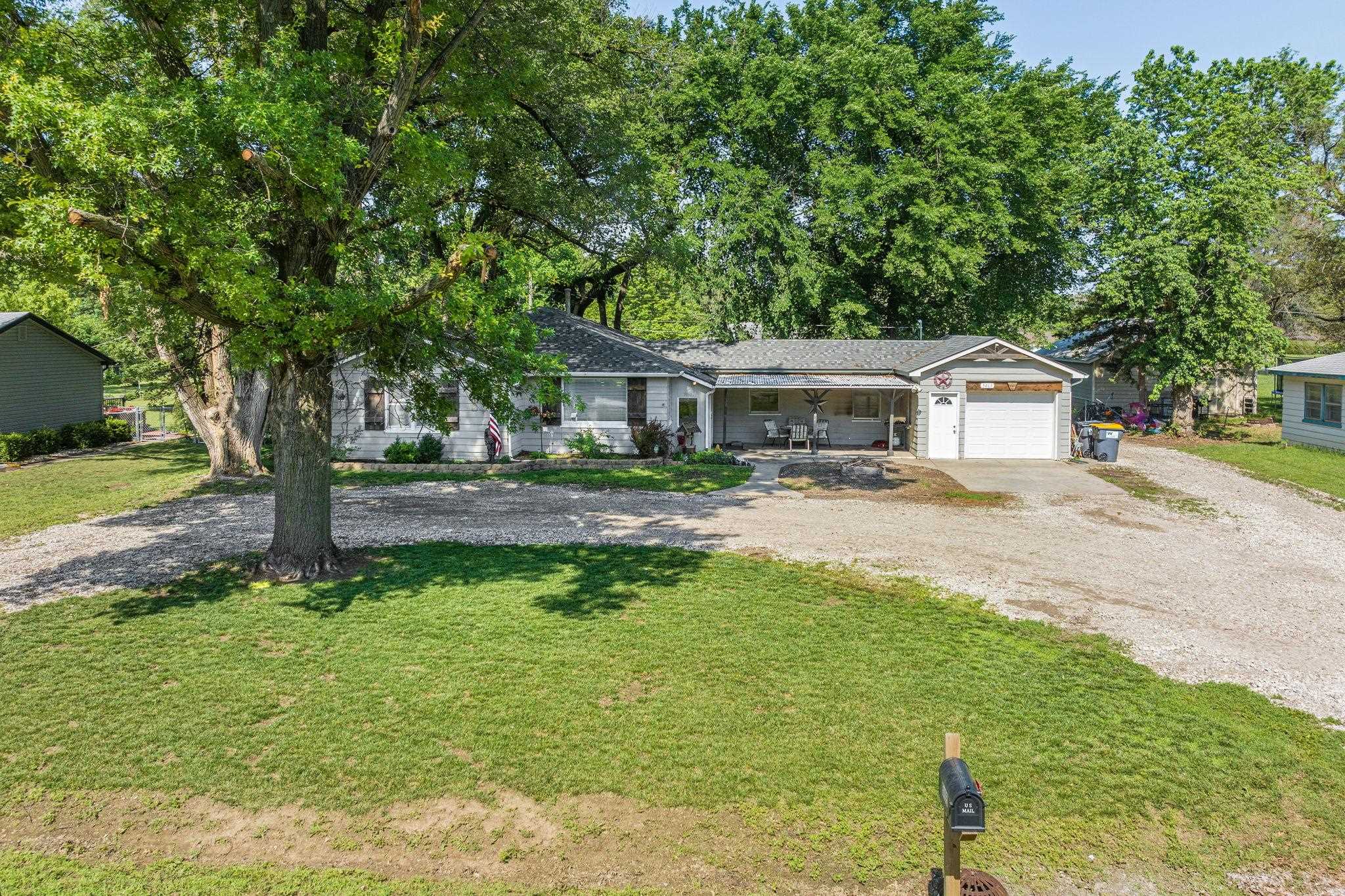 Photo of 5465 N Athenian Ave in Wichita, KS
