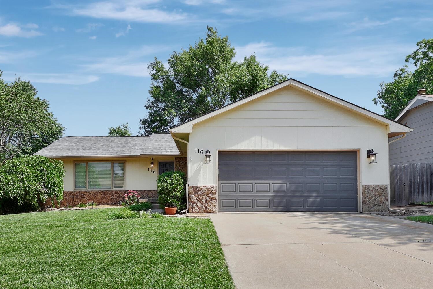 116 Jeannette Dr