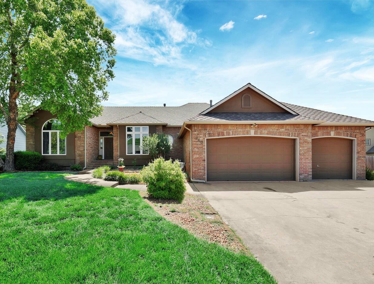 Photo of 260 S Forestview Ct in Wichita, KS