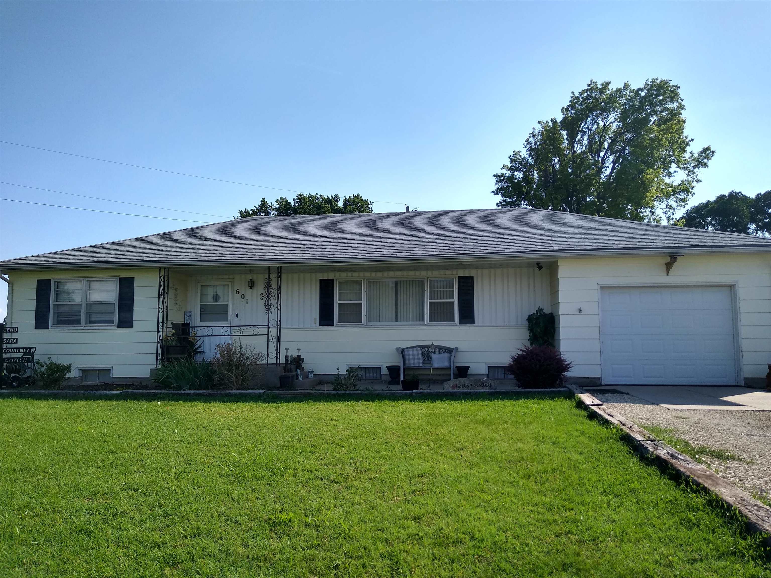 Photo of 601 W 24th St in North Newton, KS