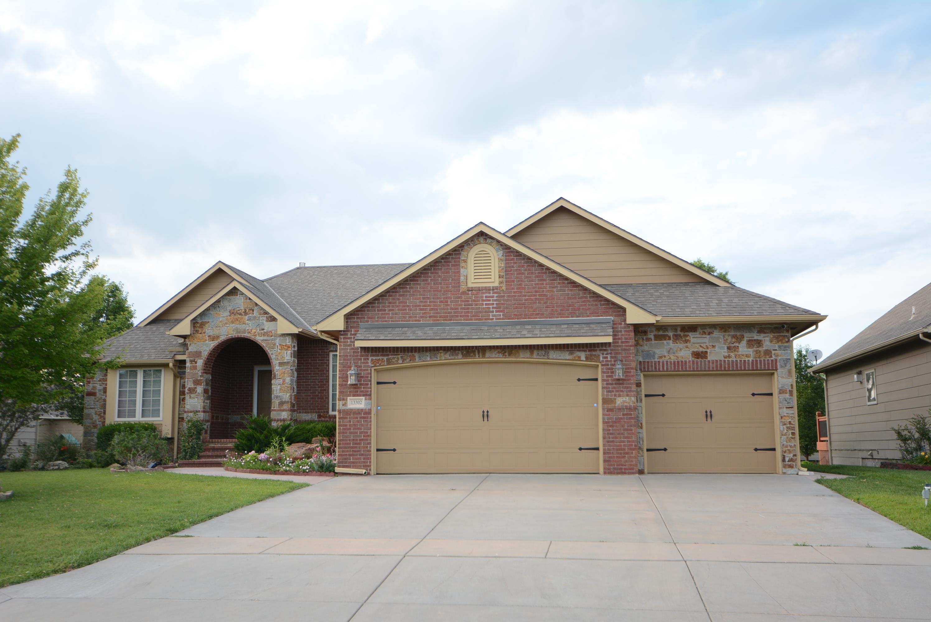 Photo of 13302 E Mount Vernon Rd in Wichita, KS