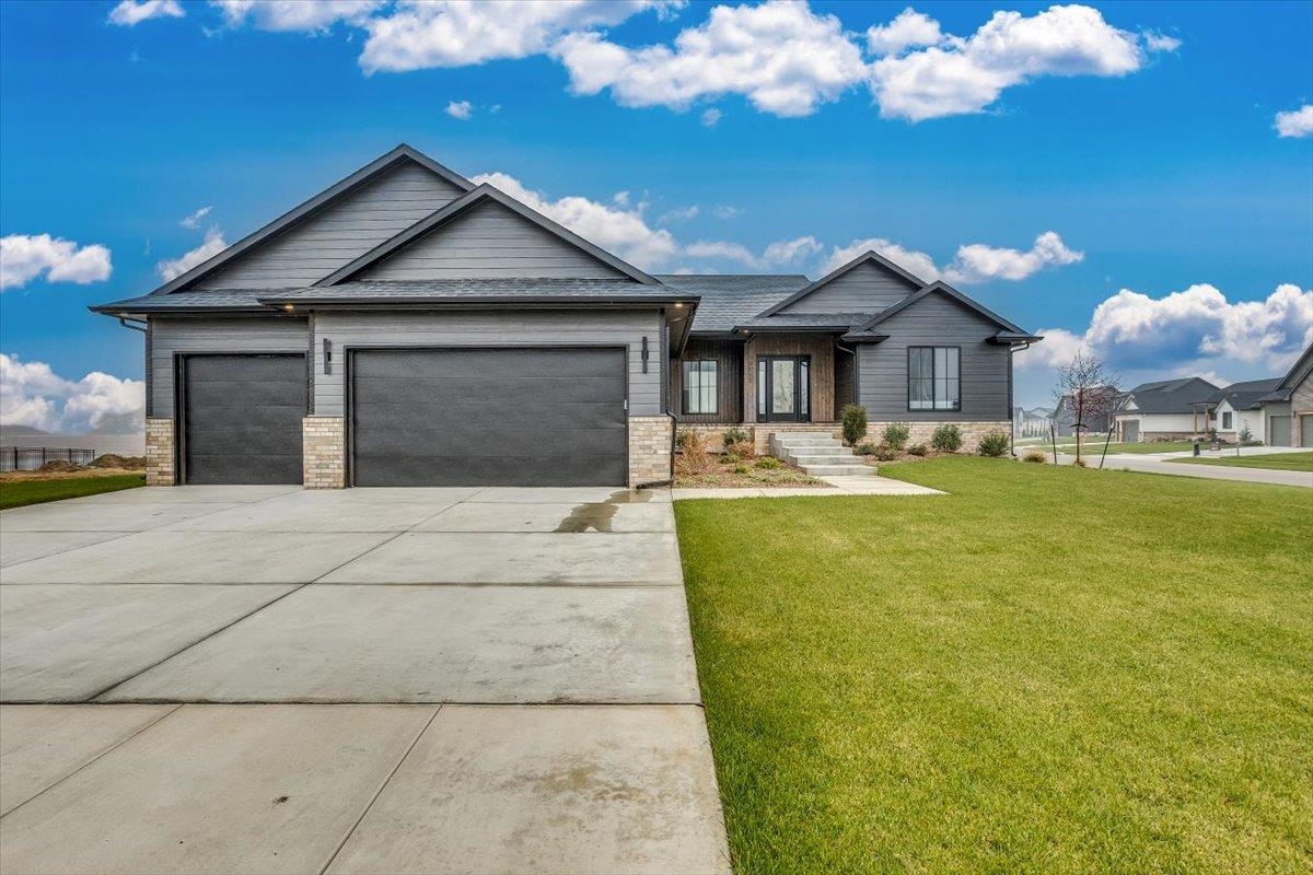 Photo of 9713 W Cedar Ln in Maize, KS