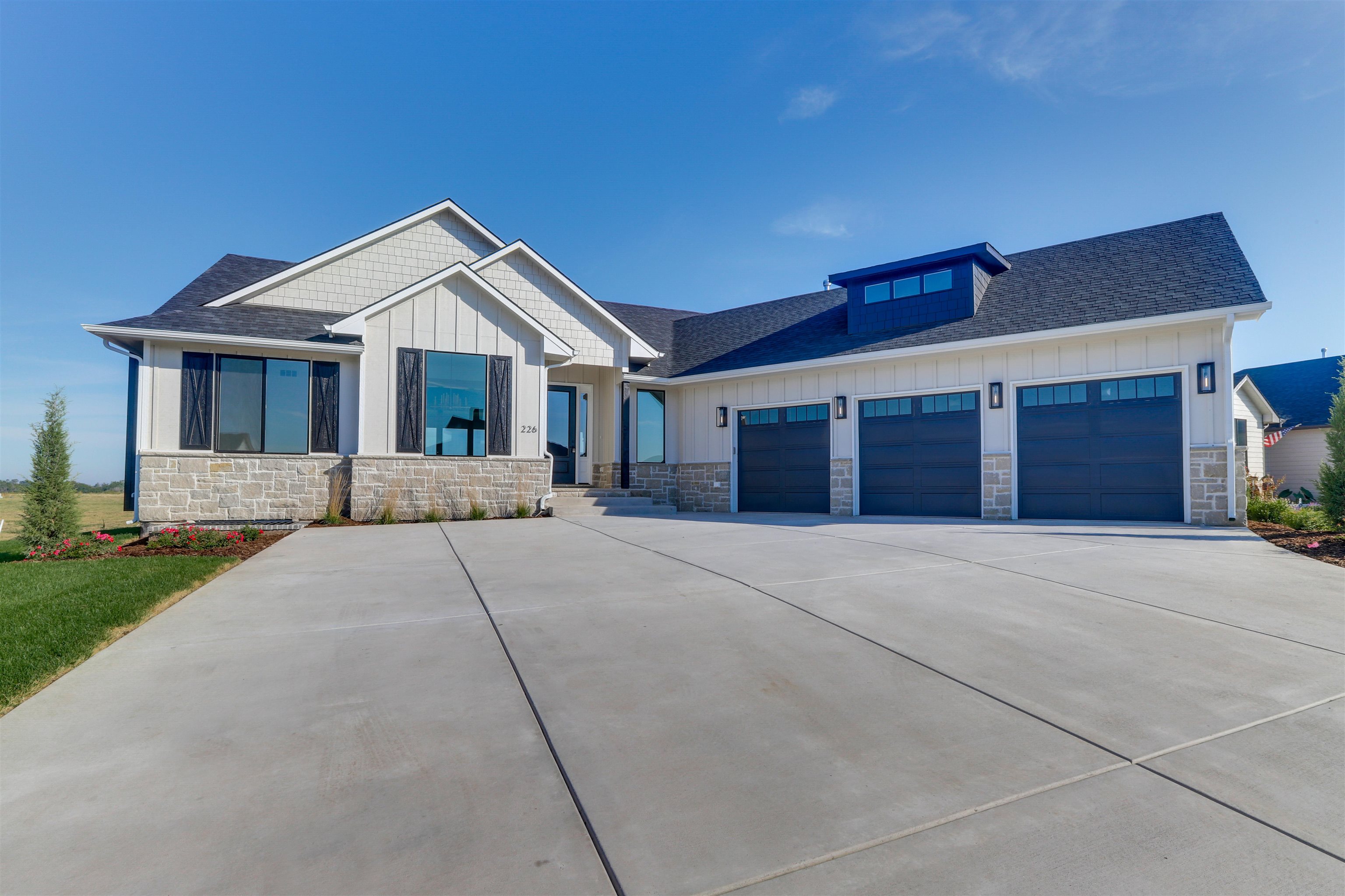 Photo of 226 S Wellcrest Ct in Wichita, KS