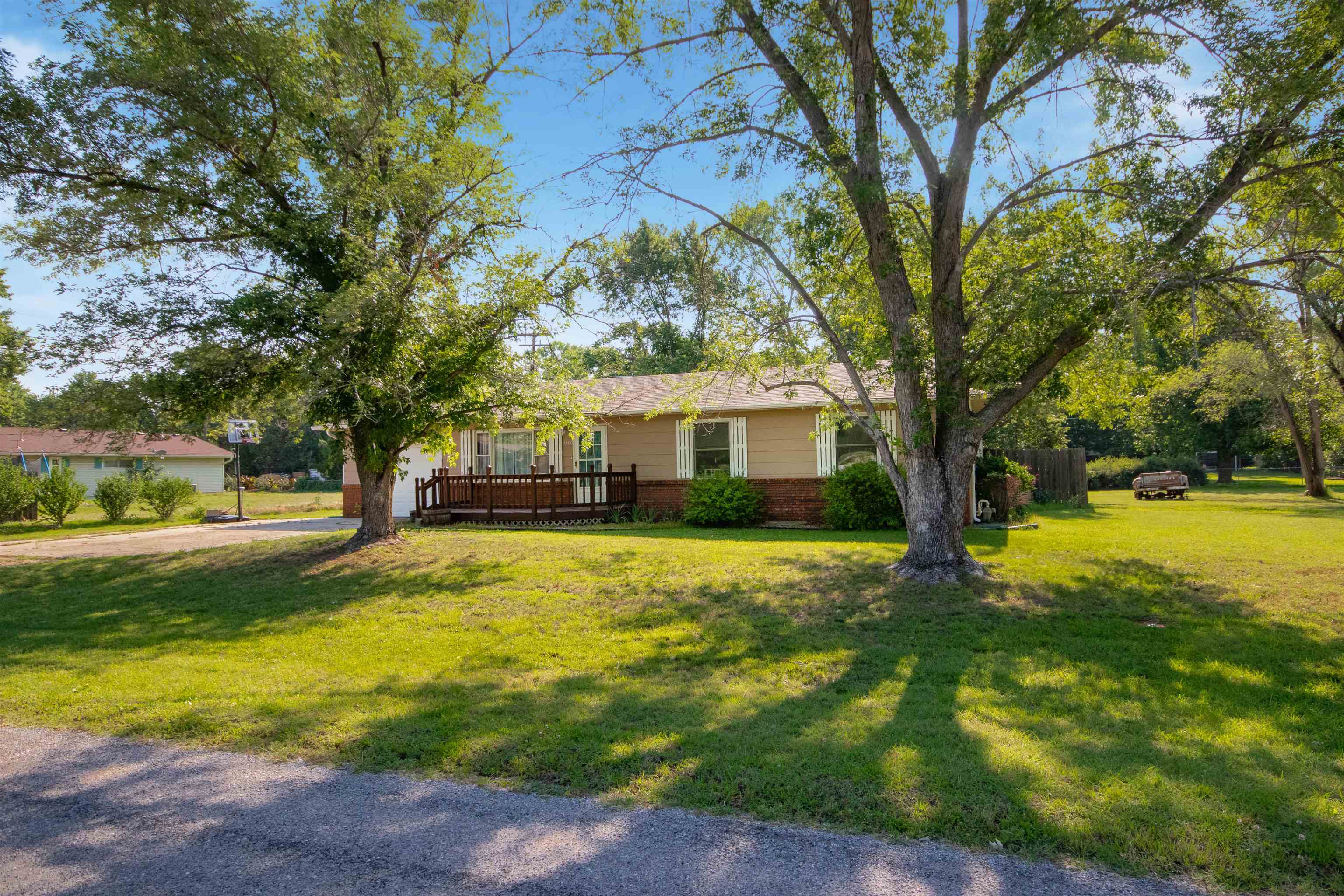 Photo of 3400 Carole St in Hutchinson, KS