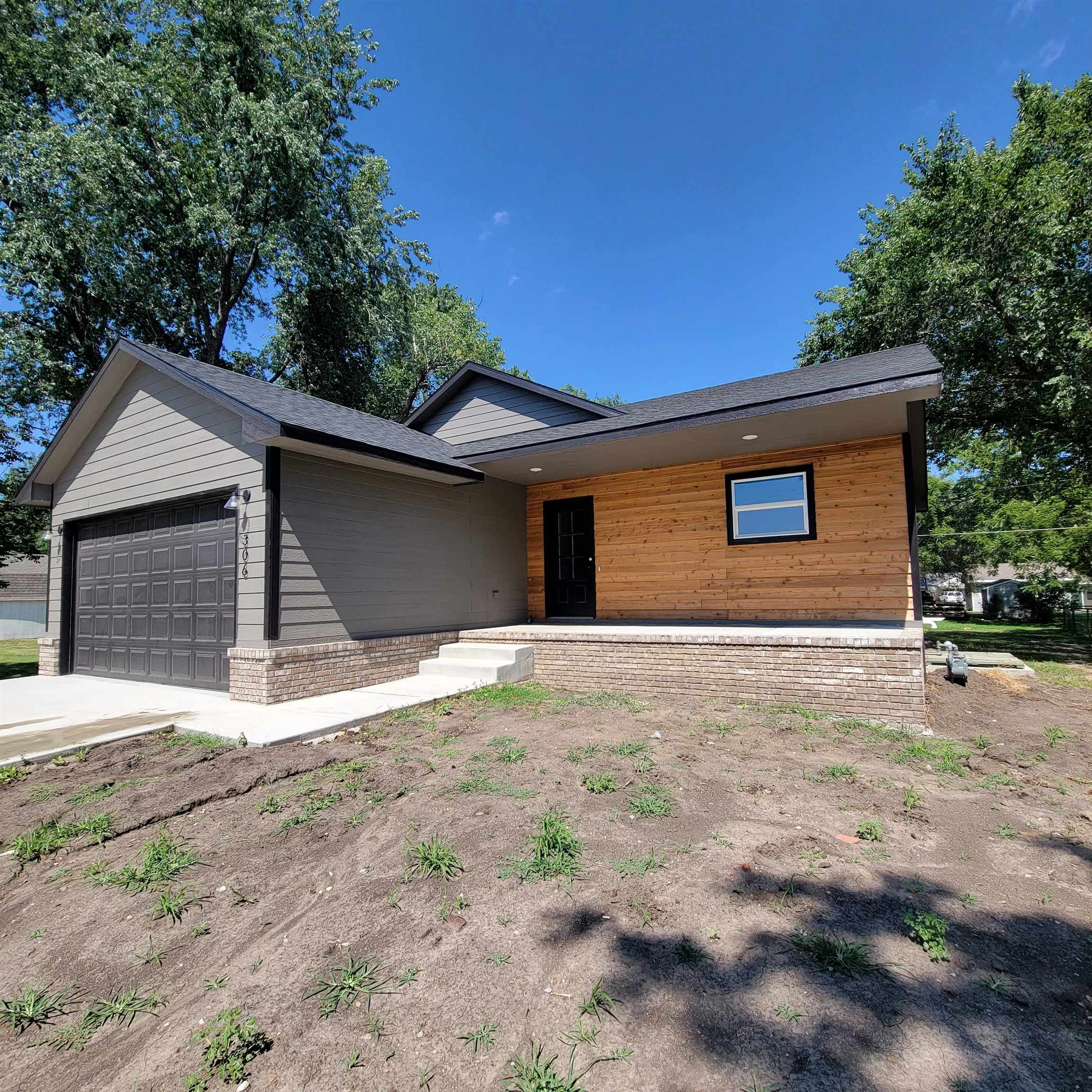 Photo of 306 N Jackson Ave in Sedgwick, KS