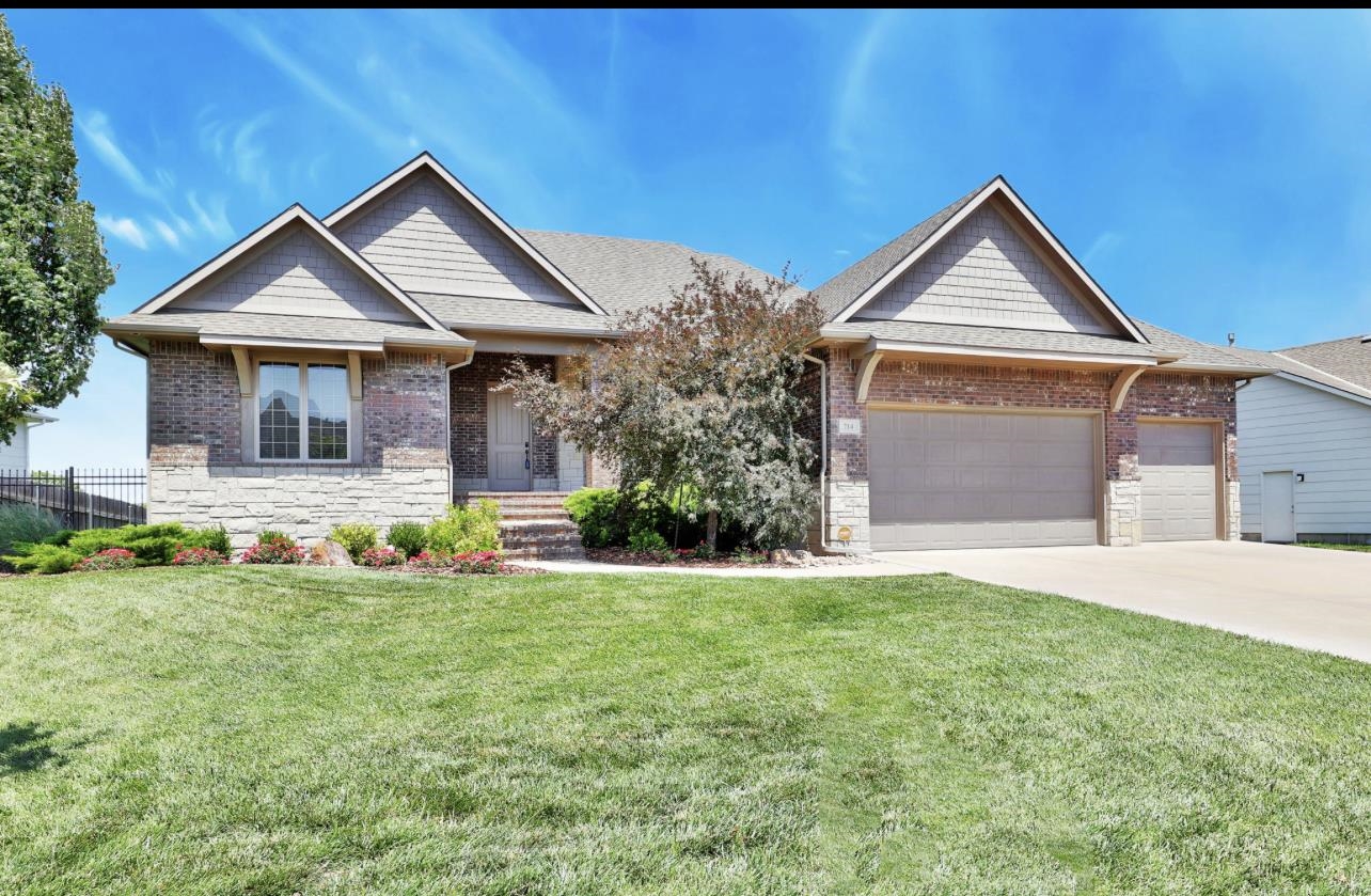 Photo of 714 W Gatewood in Andover, KS