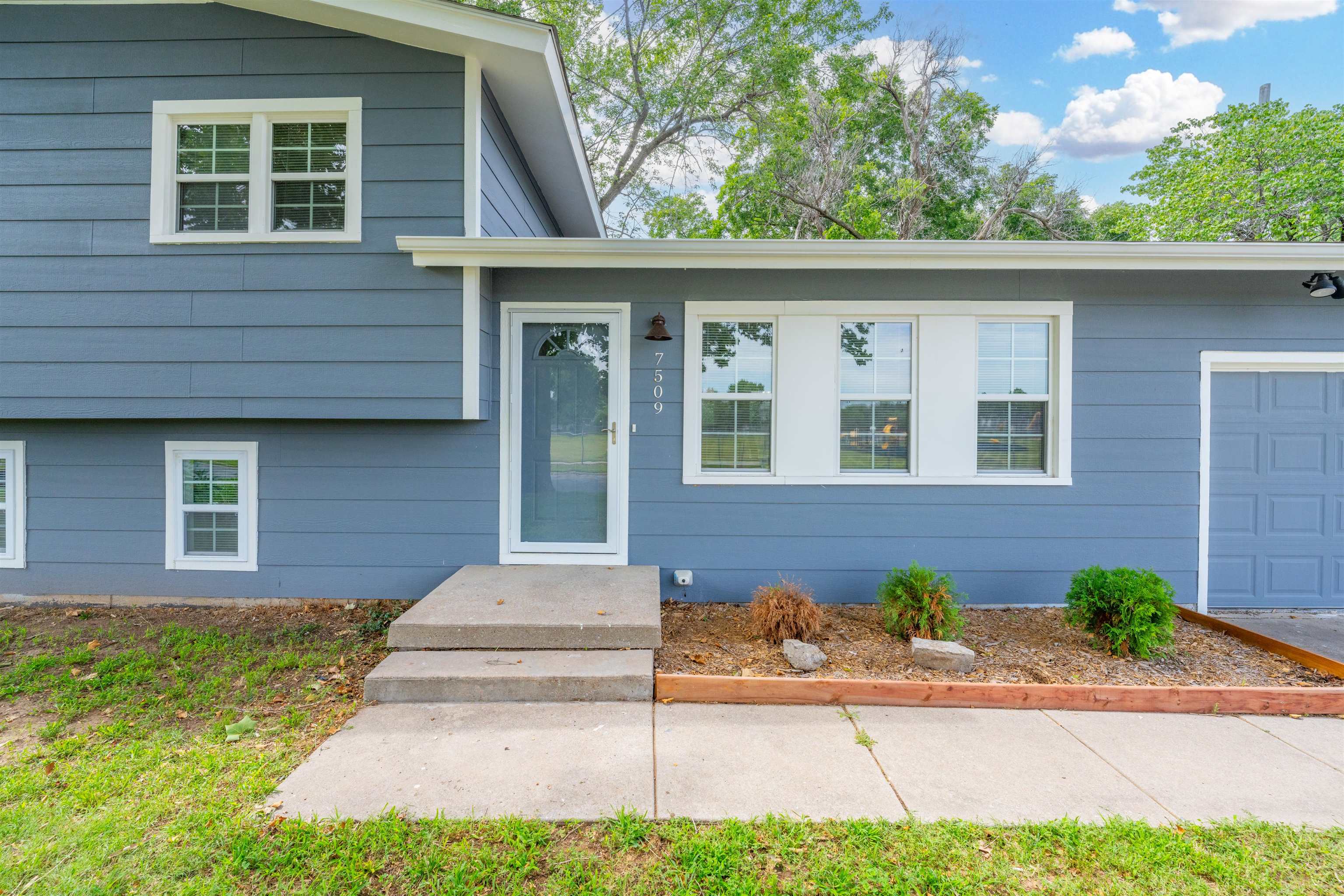 Photo of 7509 W School St in Wichita, KS
