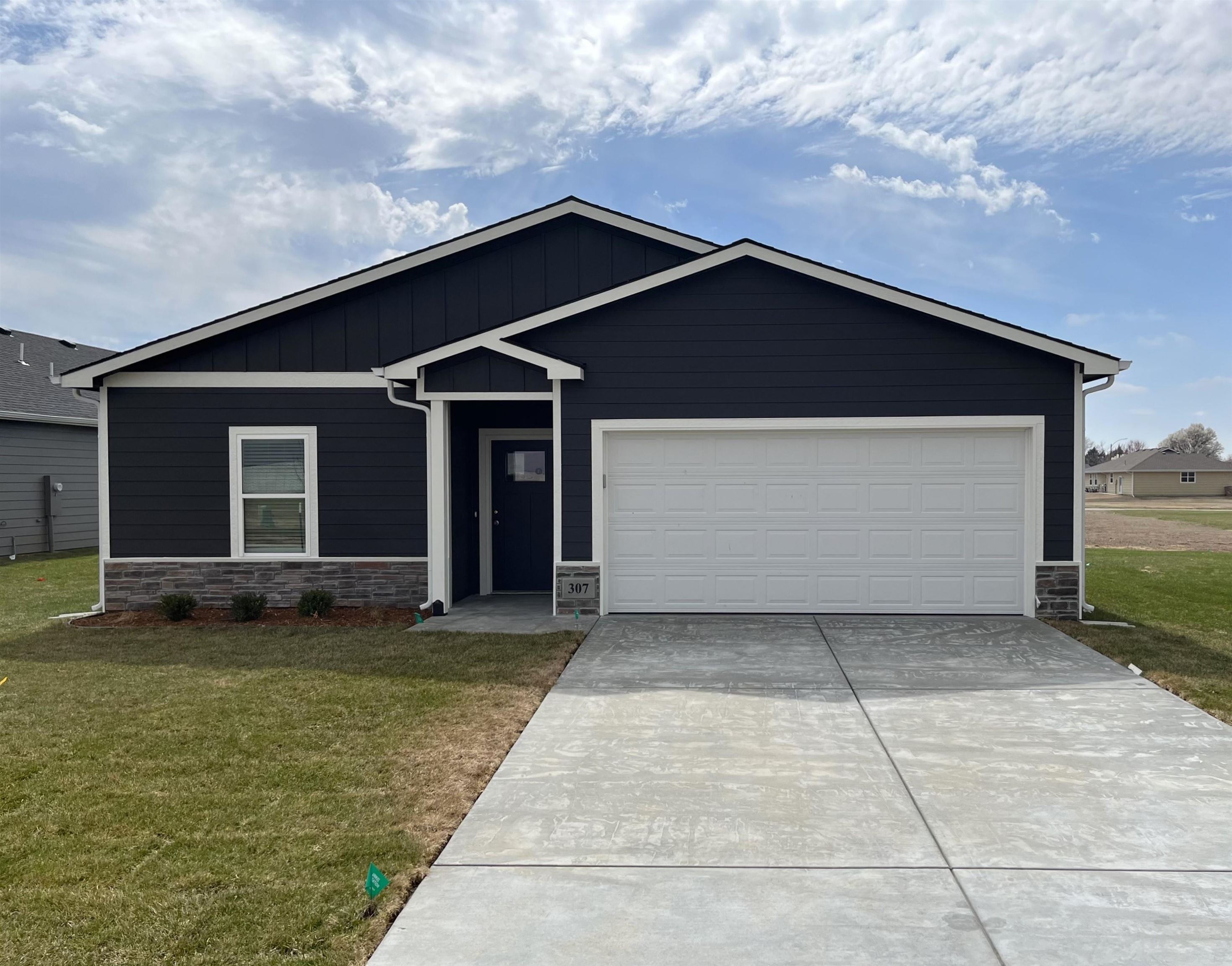 Photo of 307 Northern Ave in Garden Plain, KS
