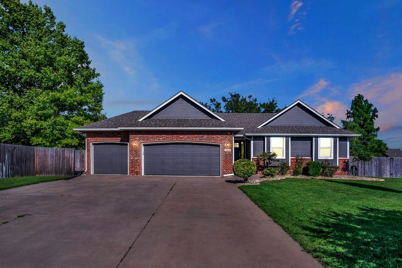 344 Clubhouse Cir