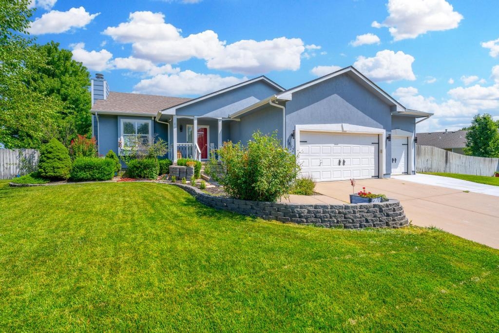 Photo of 1422 W Browning in Andover, KS