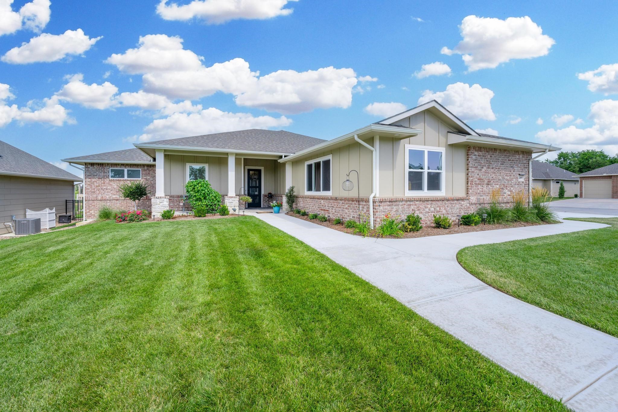 Photo of 6297 E Central Park Ct in Bel Aire, KS