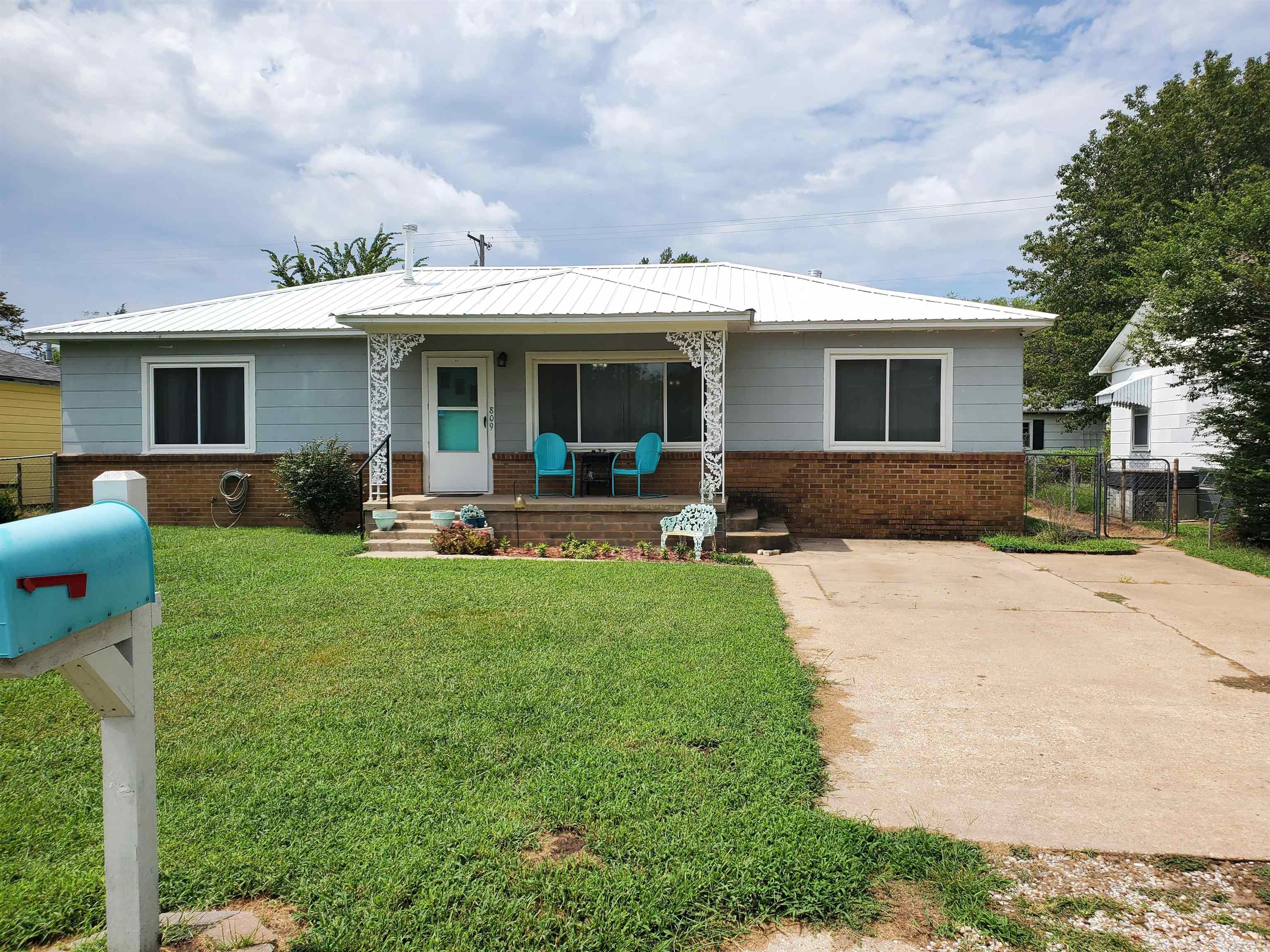Photo of 809 N 7th in Arkansas City, KS