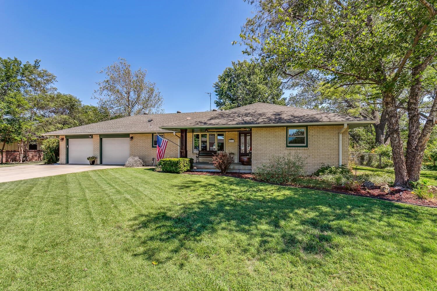 Photo of 414 N Morris St in Rose Hill, KS