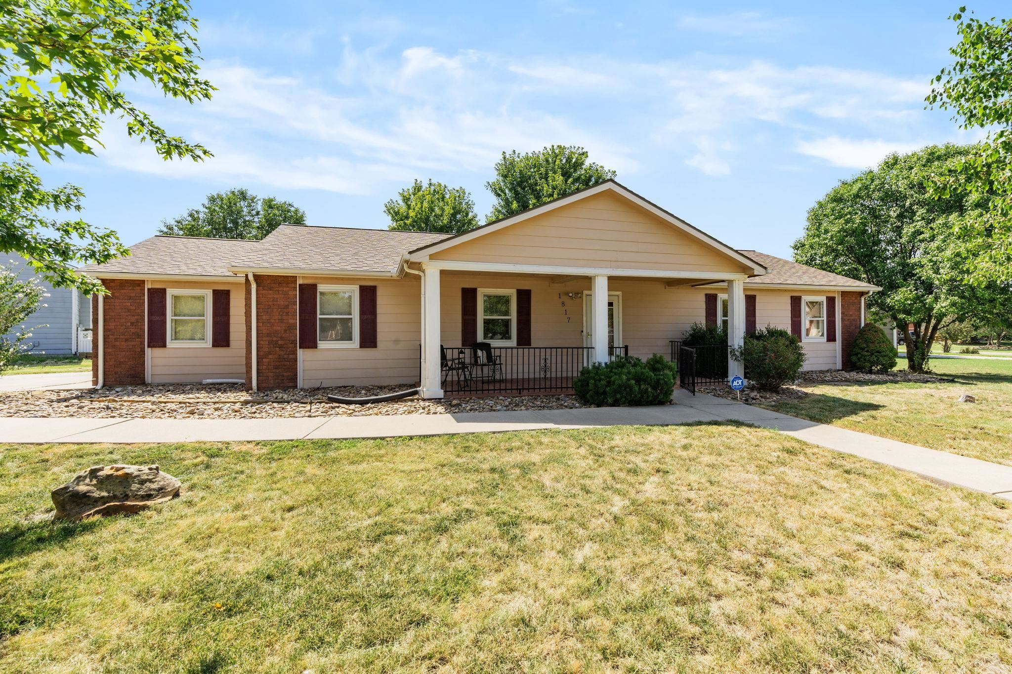 Photo of 1817 N Columbine in Andover, KS