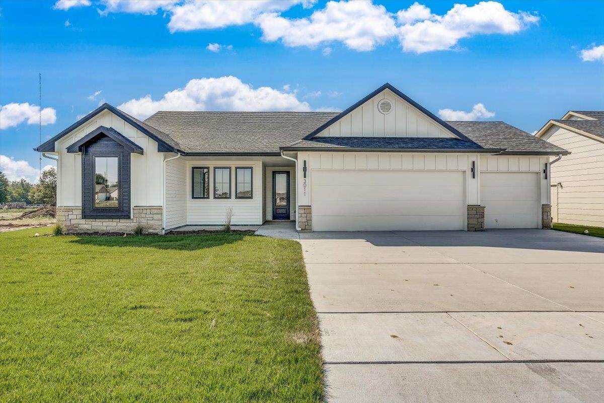 Photo of 3011 E Sunnyslope in Wichita, KS