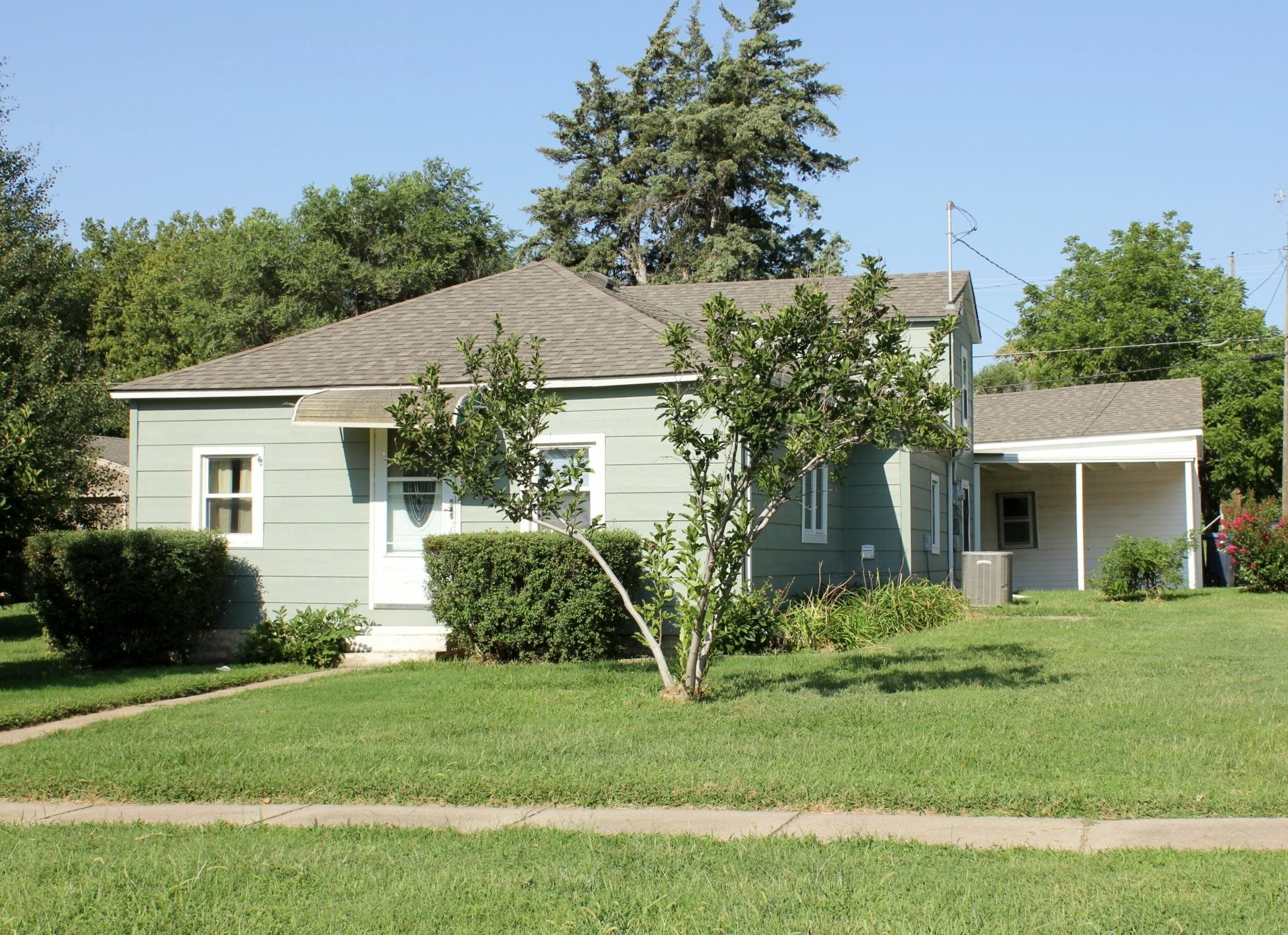 Photo of 801 S Emporia St in El Dorado, KS