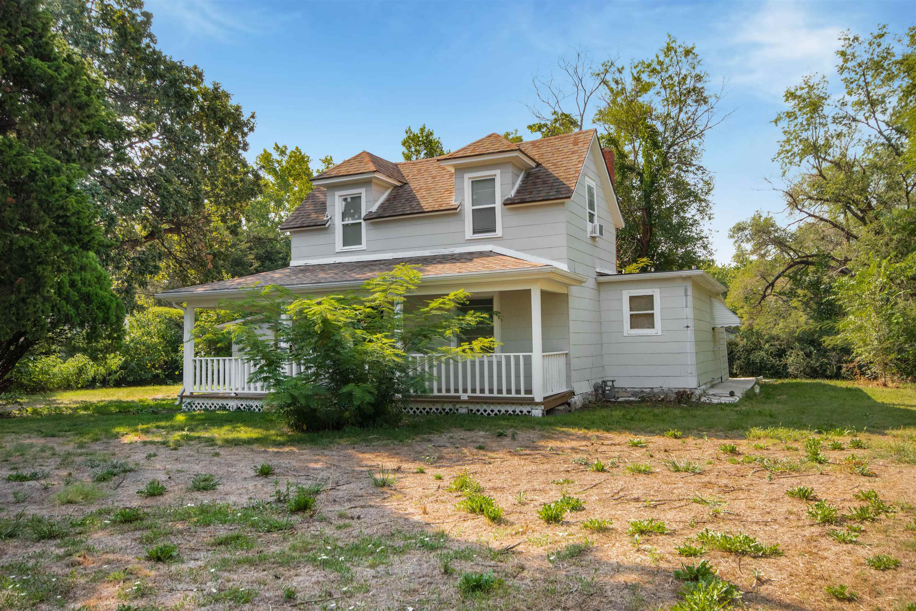 Photo of 617 W Towanda Ave in El Dorado, KS
