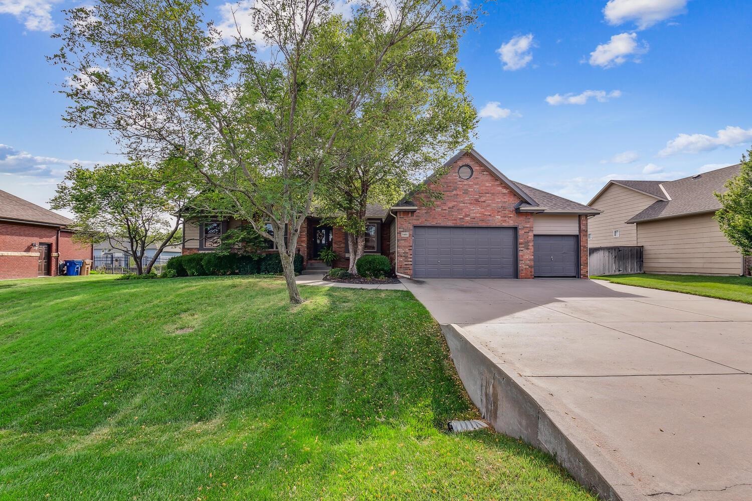 Photo of 1601 E Fallbrook St in Park City, KS
