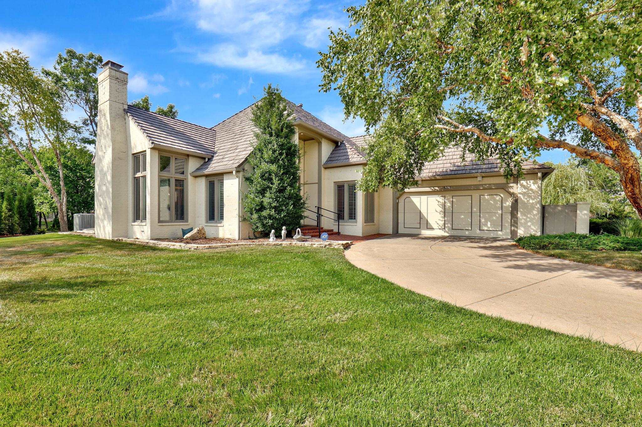 Photo of 9237 E Lakepoint Dr in Wichita, KS