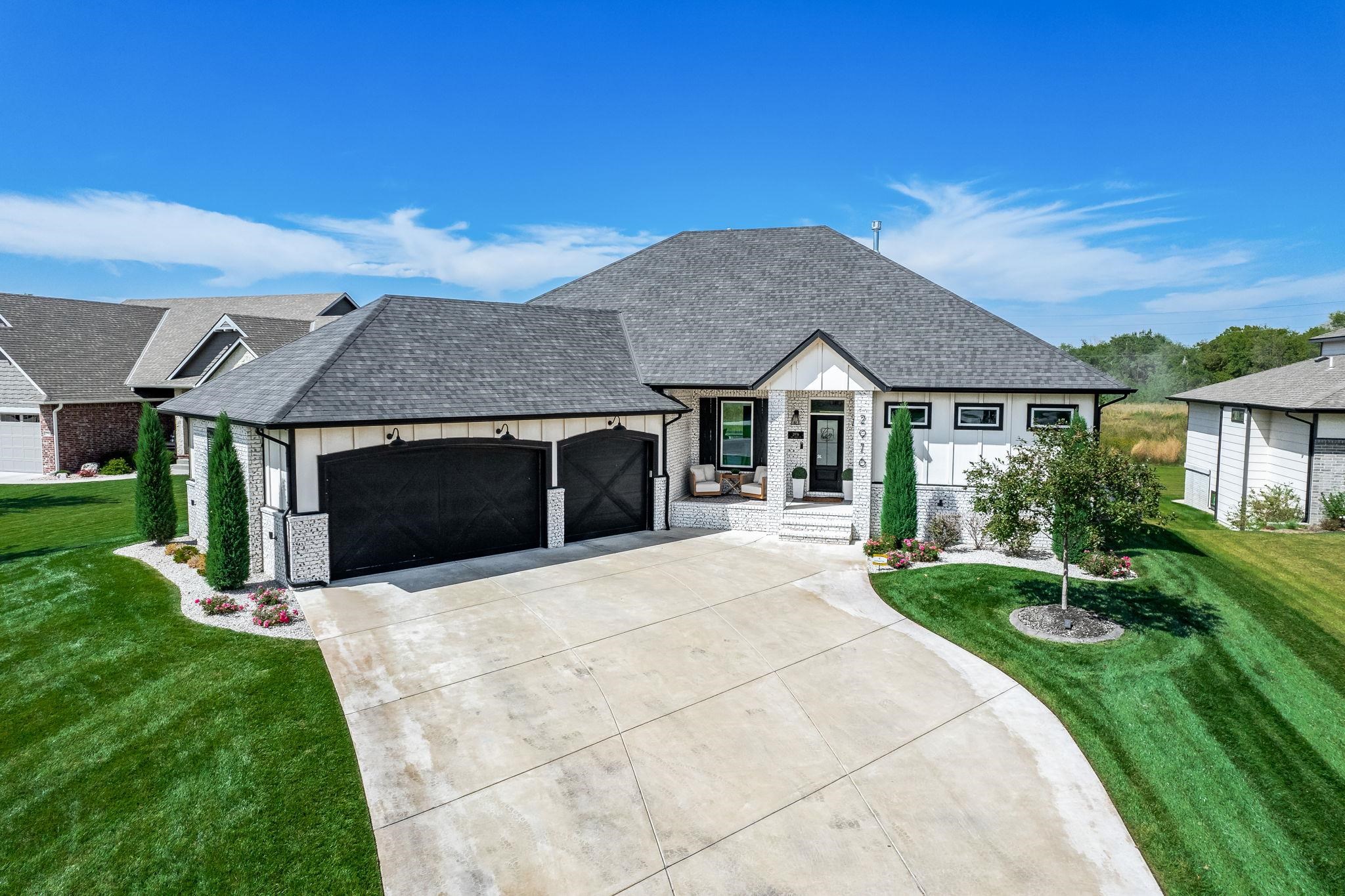Photo of 2976 N Gulf Breeze Ct in Wichita, KS