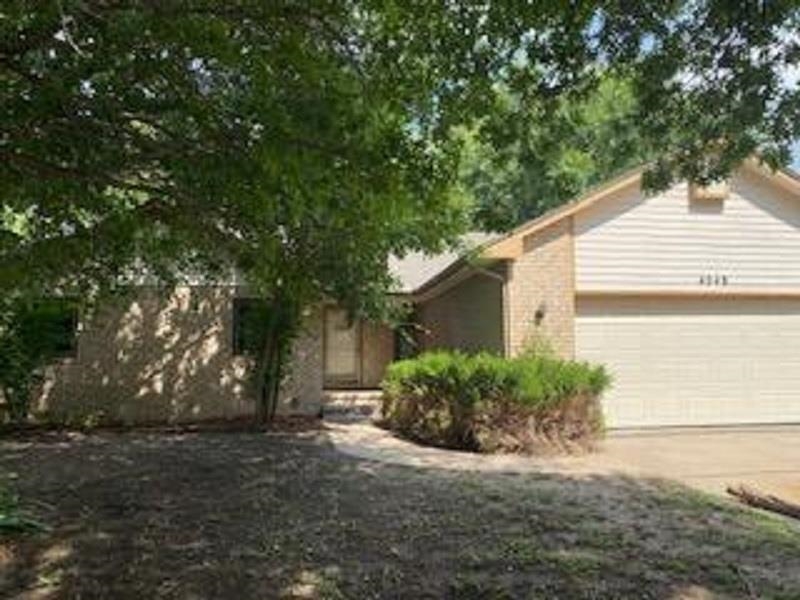 Photo of 4048 N Cranberry in Wichita, KS