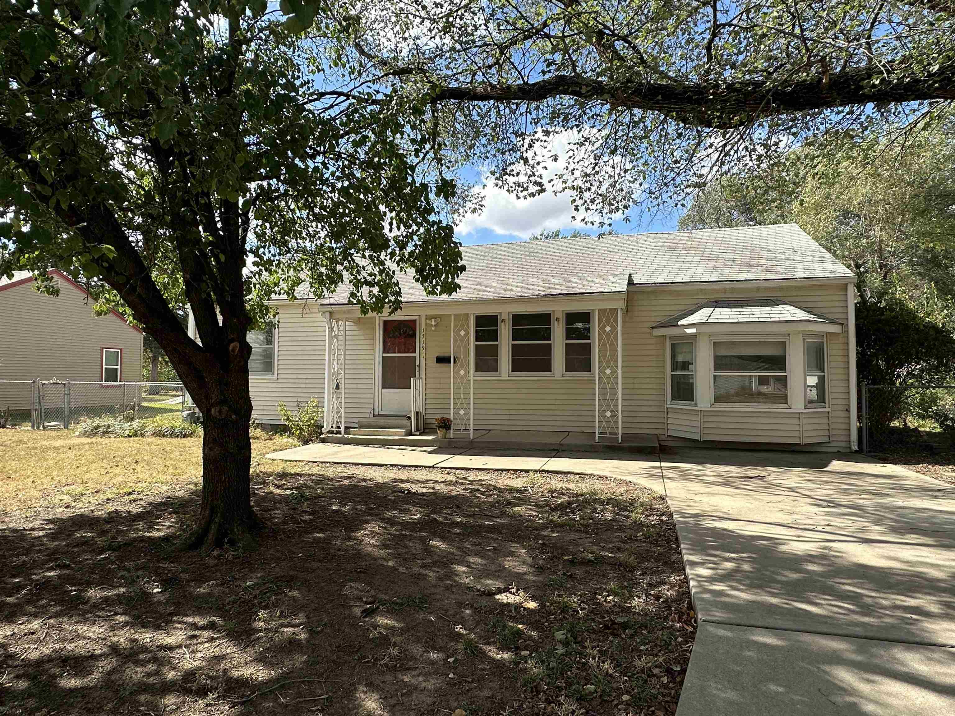 Photo of 1719 Moyle St in Augusta, KS