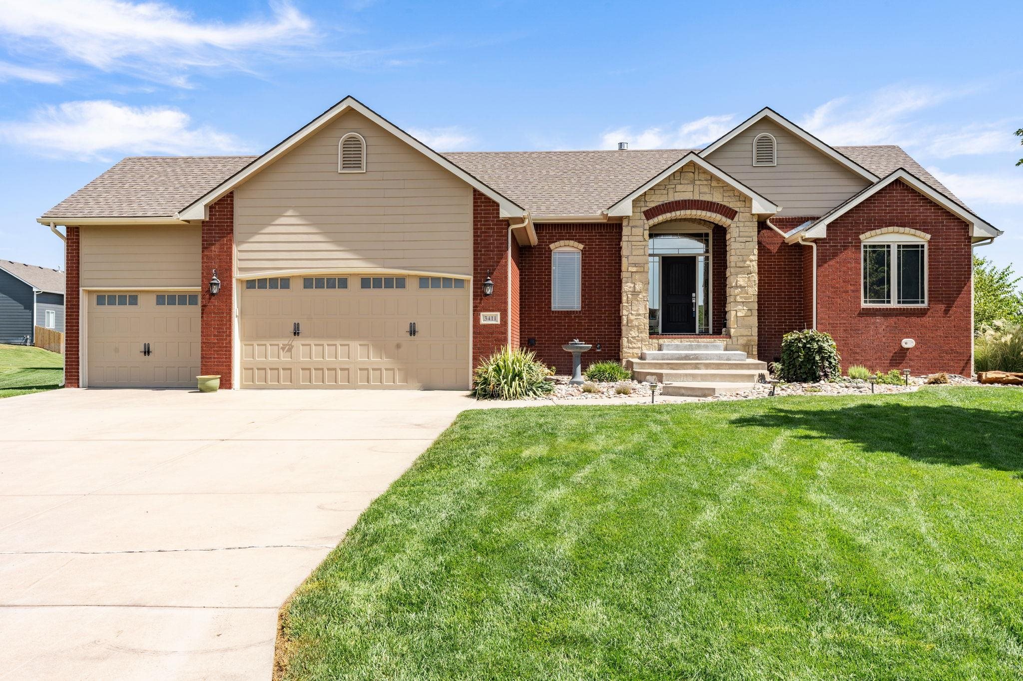 Photo of 3411 Bridgewood Cir in Rose Hill, KS