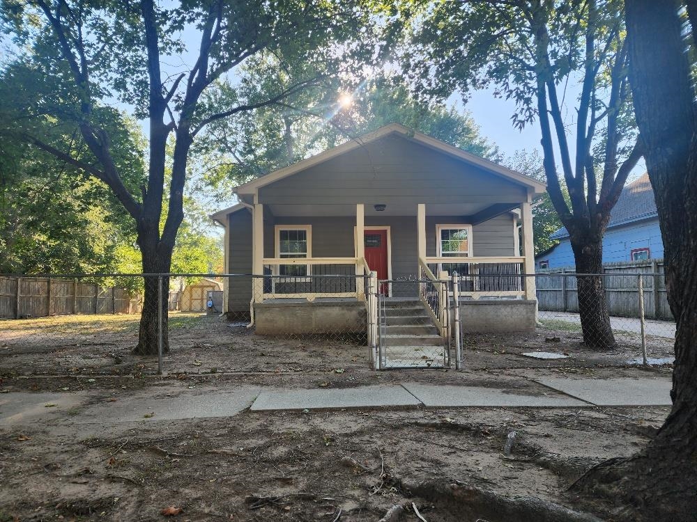 Photo of 1012 S C in Arkansas City, KS