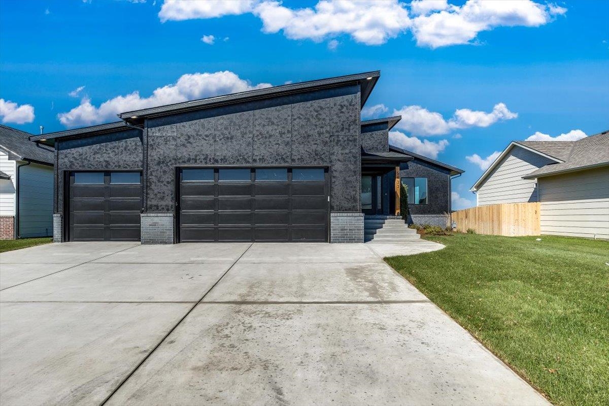 Photo of 5433 N St Paul Ct in Wichita, KS