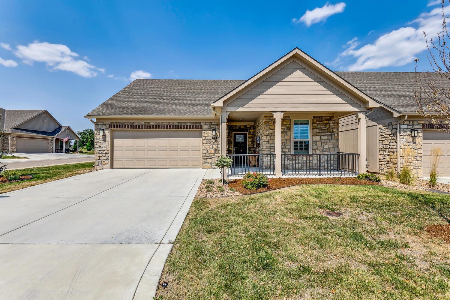 Photo of 7712 E Turquoise Trl in Bel Aire, KS