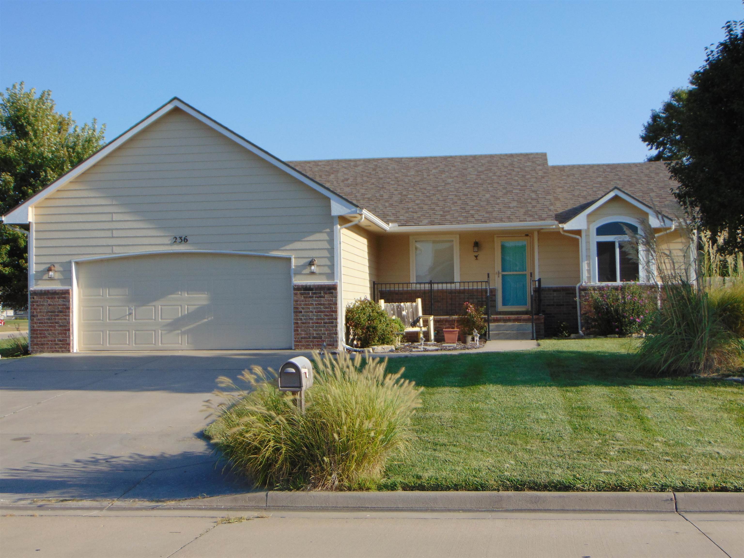 236 Wheatridge Dr