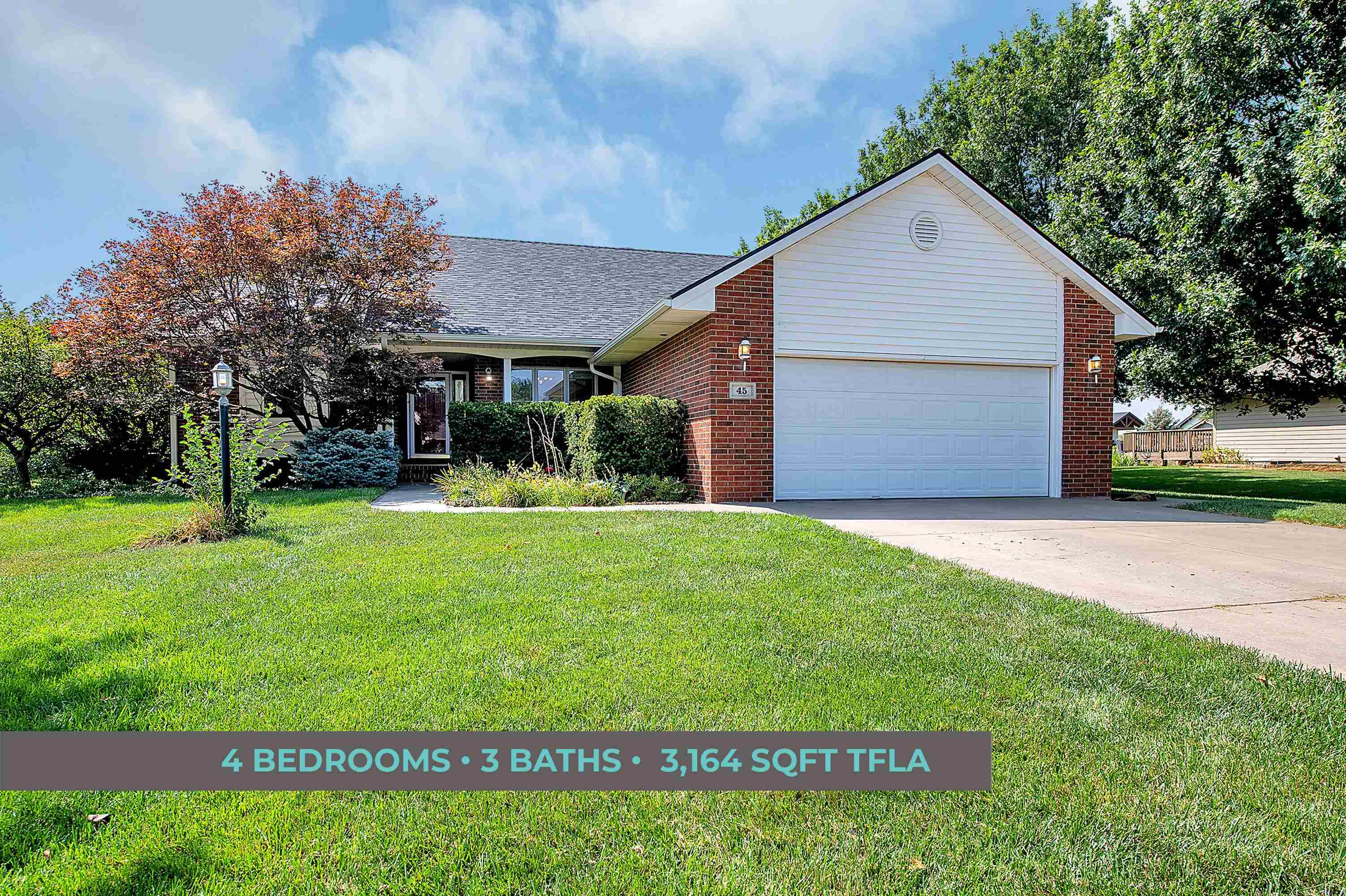 Photo of 45 Parkview Rd in Hesston, KS