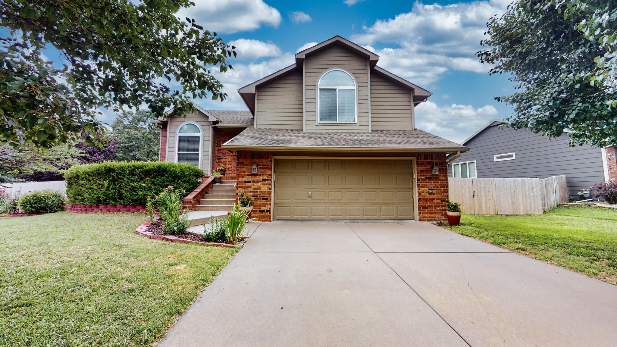 Photo of 1939 N Grace Ave Ct in Andover, KS