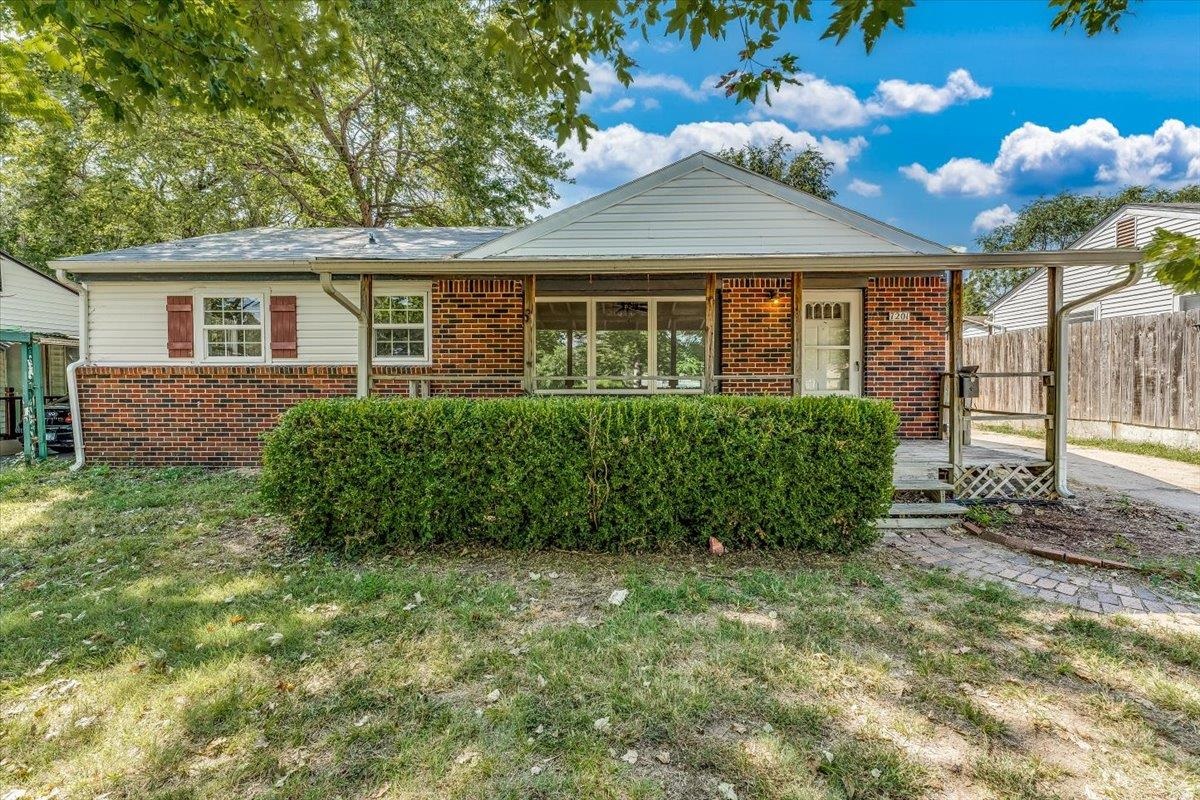 Photo of 7201 E Castle Dr in Wichita, KS