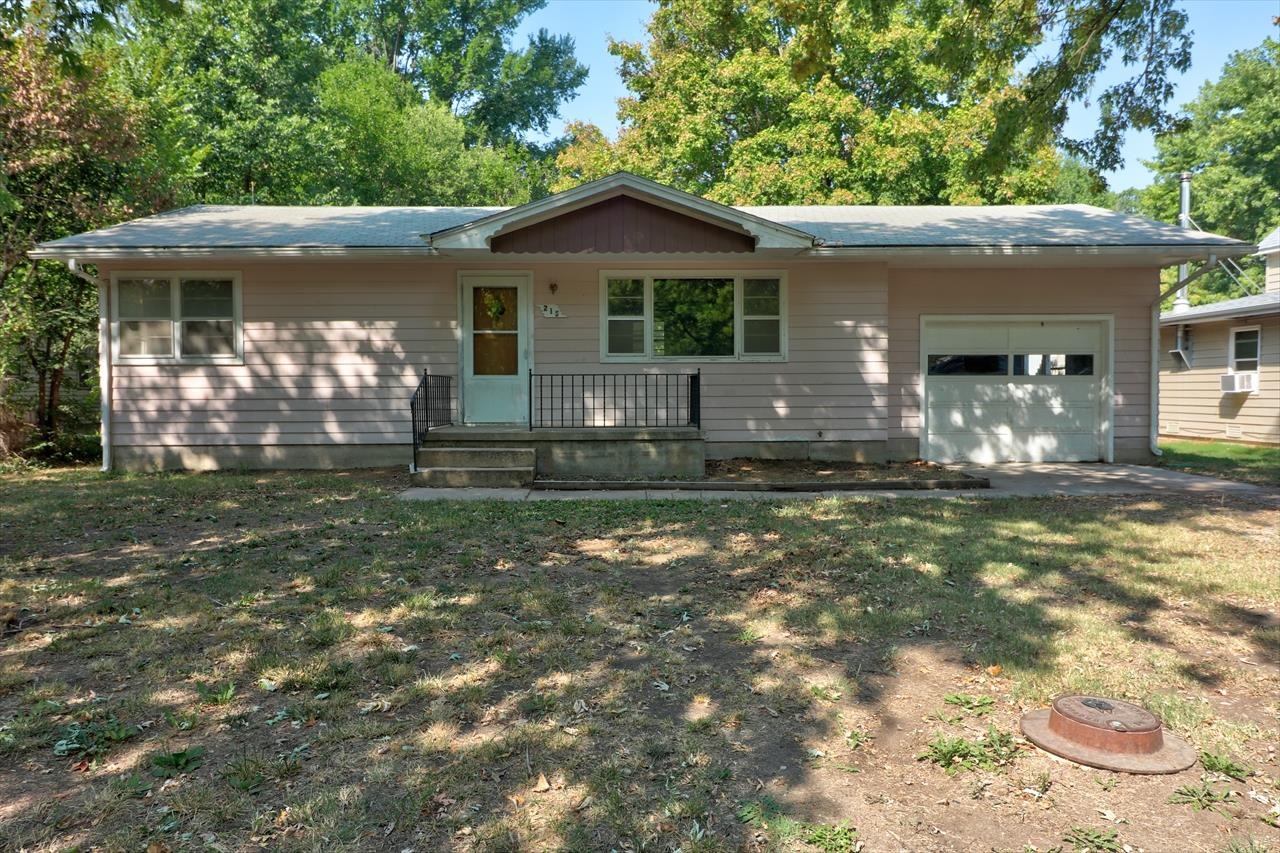 Photo of 215 S Buller St in Goessel, KS