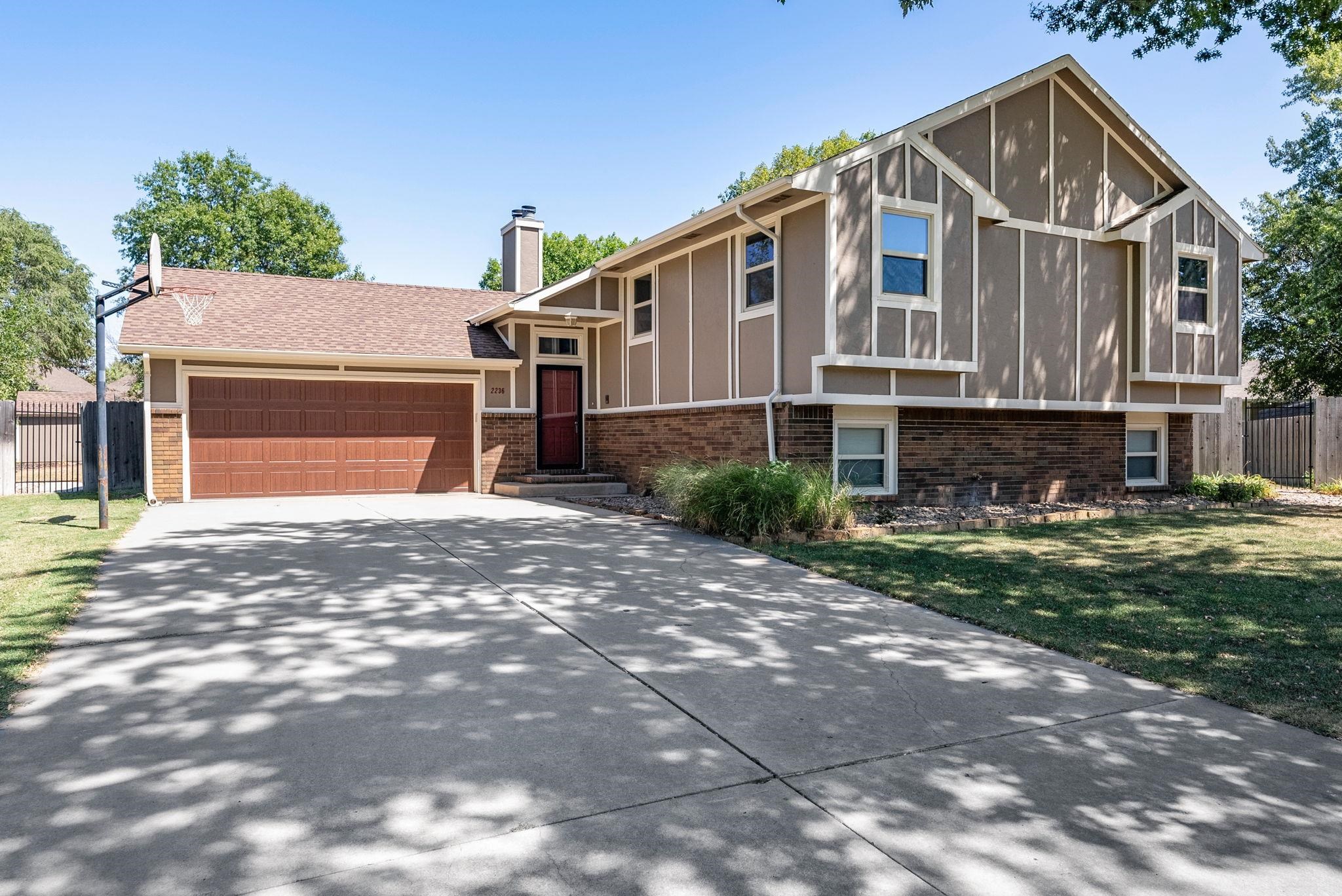 Photo of 2236 N Fallen Tree Ct in Derby, KS