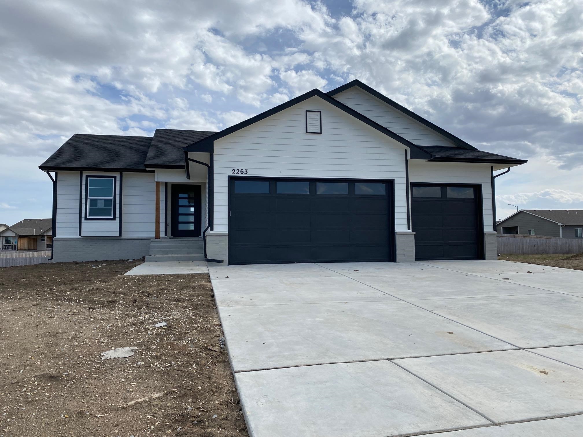 Photo of 2263 S Chateau Ct in Wichita, KS