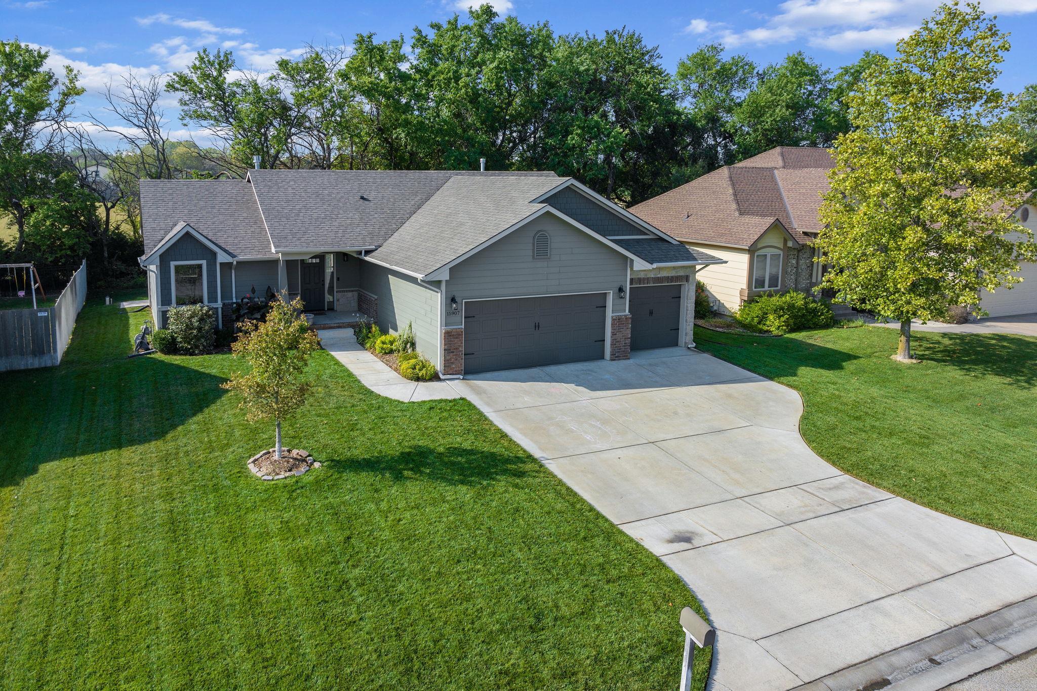 Photo of 15907 E Rosewood St in Wichita, KS