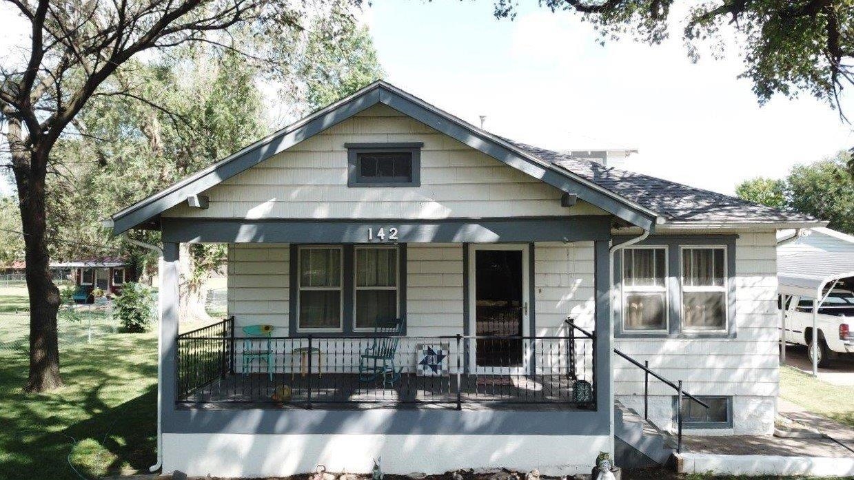 Photo of 142 N Dacey Ave in Bentley, KS