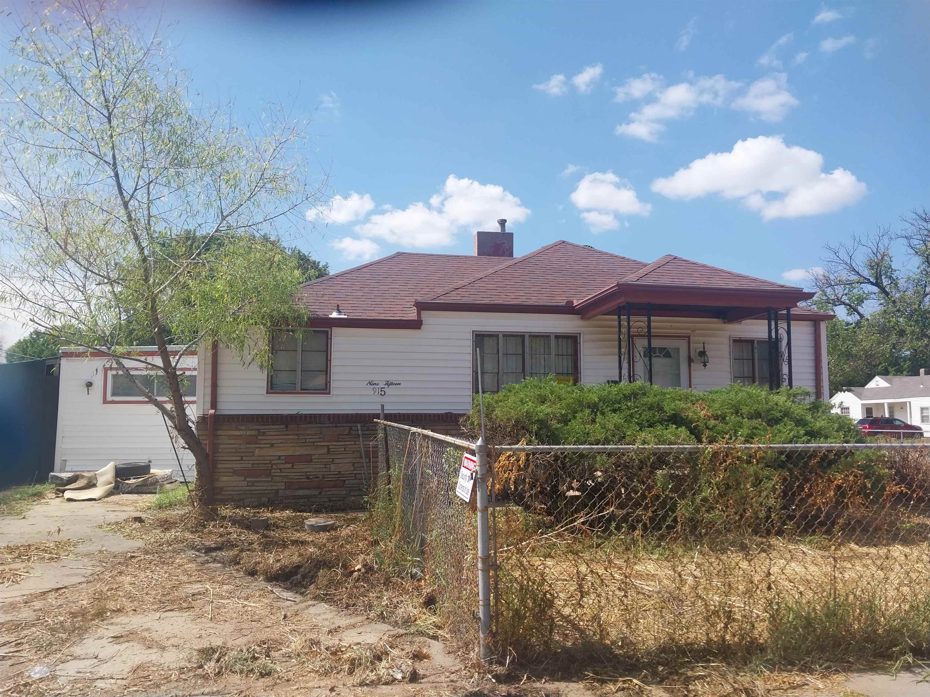 Photo of 915 N Madison in Wichita, KS