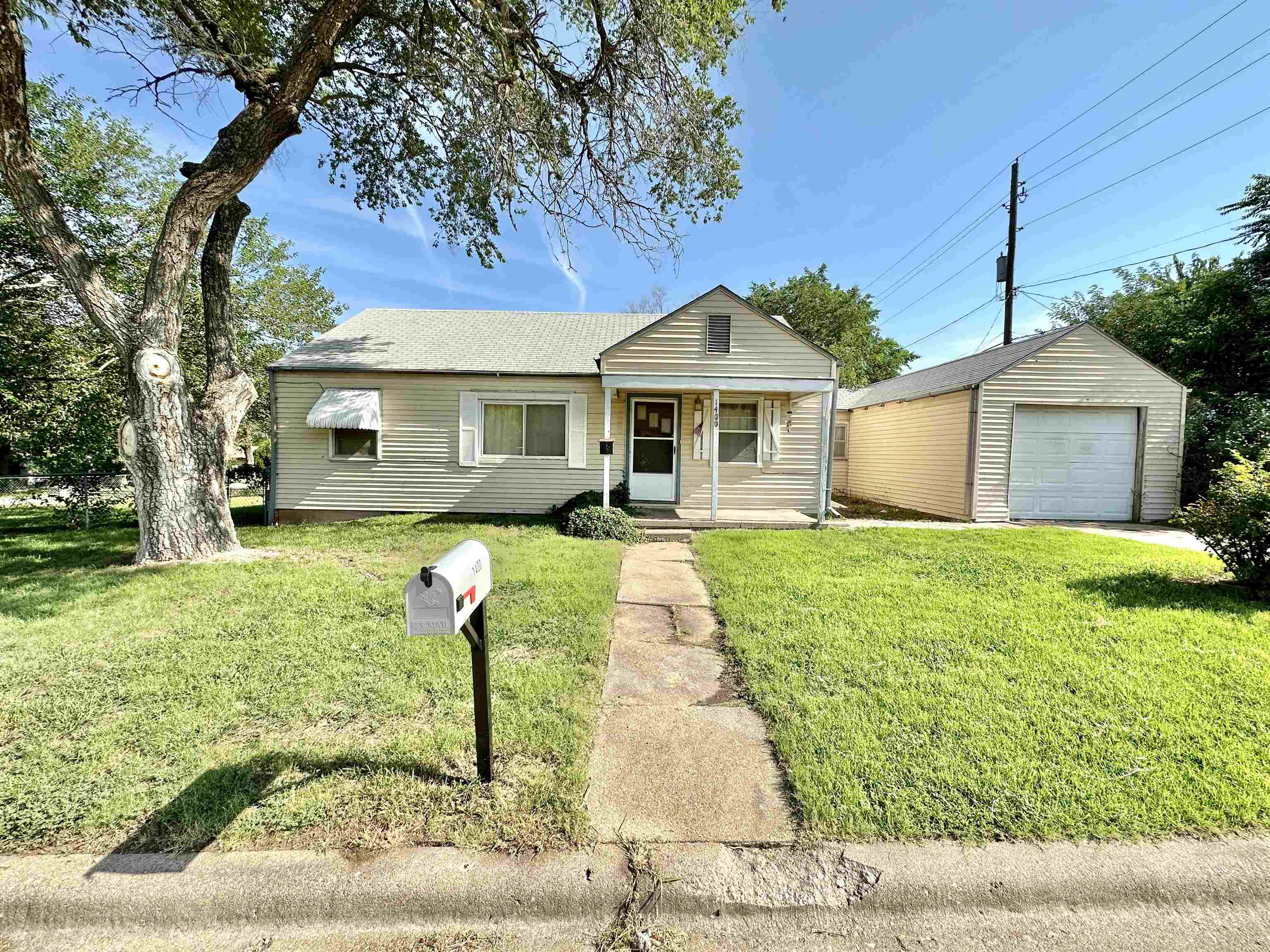 Photo of 1400 Bobbie in Augusta, KS