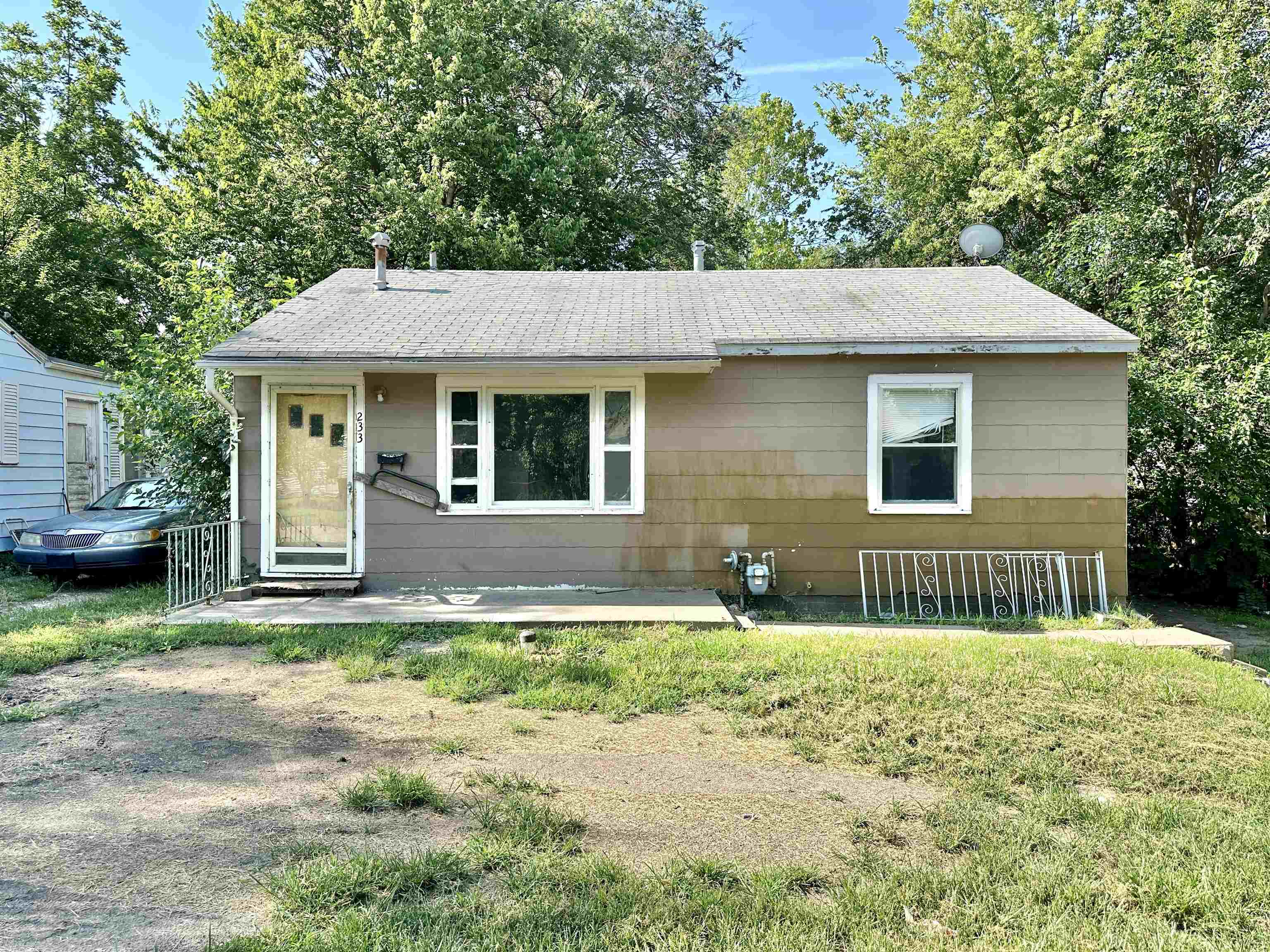 Photo of 233 Larry in Augusta, KS