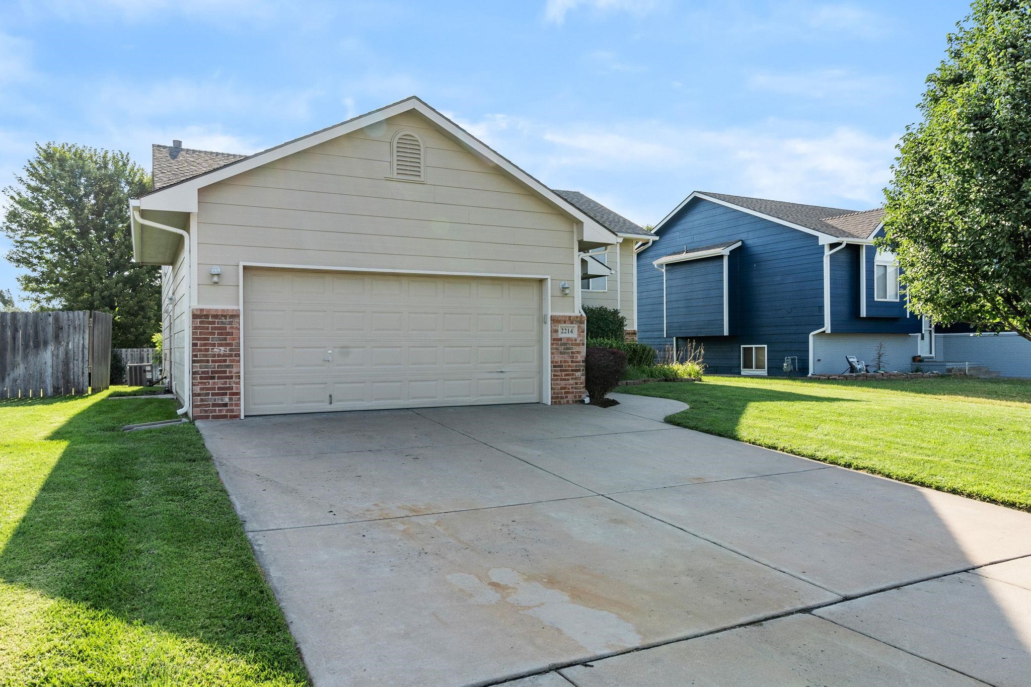 Photo of 2214 S Milstead St in Wichita, KS