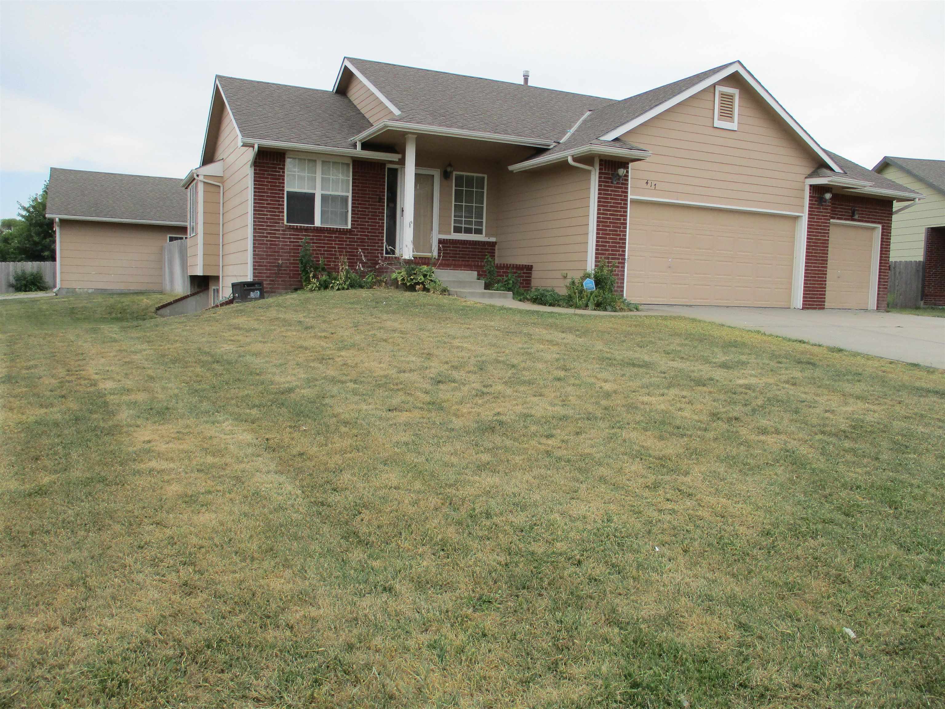 Photo of 417 E Yeager St in Rose Hill, KS