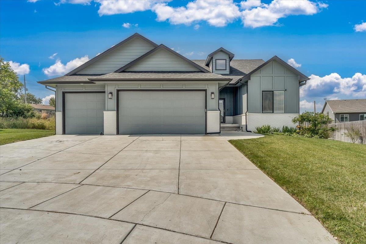 Photo of 2007 E Highridge Ct in Park City, KS