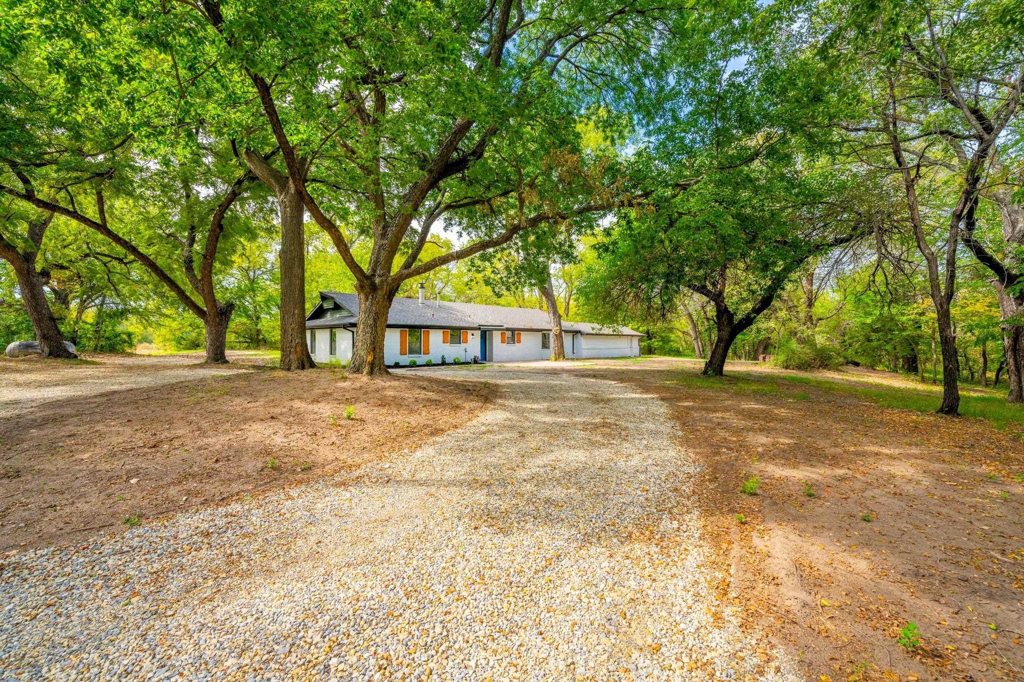 Photo of 1575 E 110th in Mulvane, KS