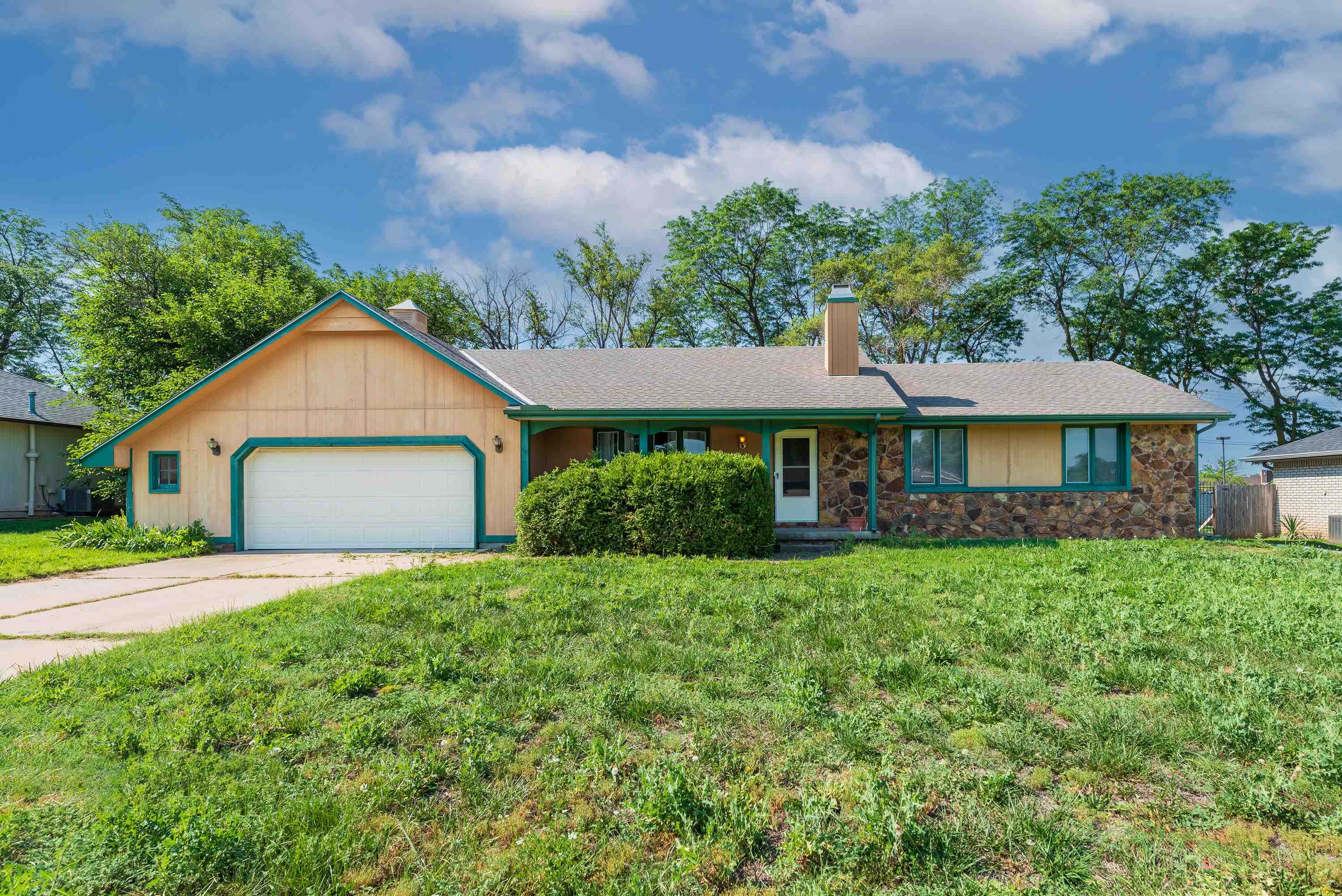 Photo of 6817 E Bainbridge Rd in Wichita, KS