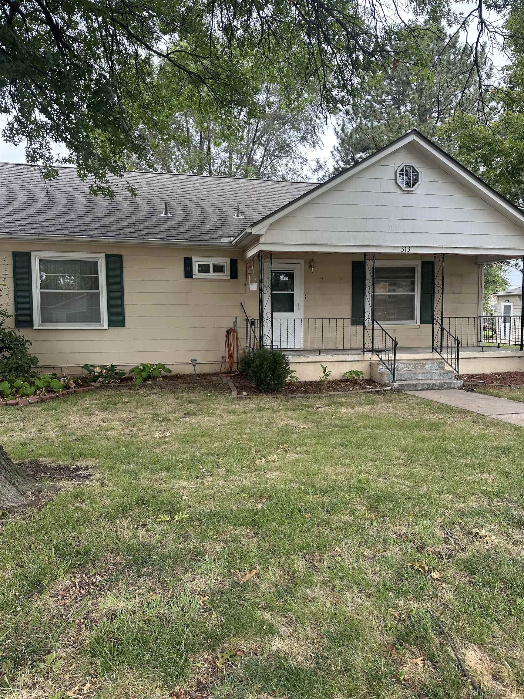 Photo of 313 N Orch in El Dorado, KS