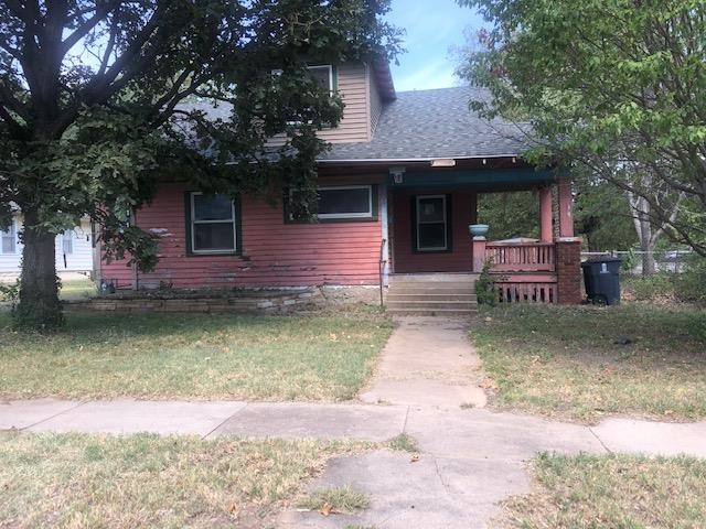 Photo of 502 W Cave Springs Ave in El Dorado, KS