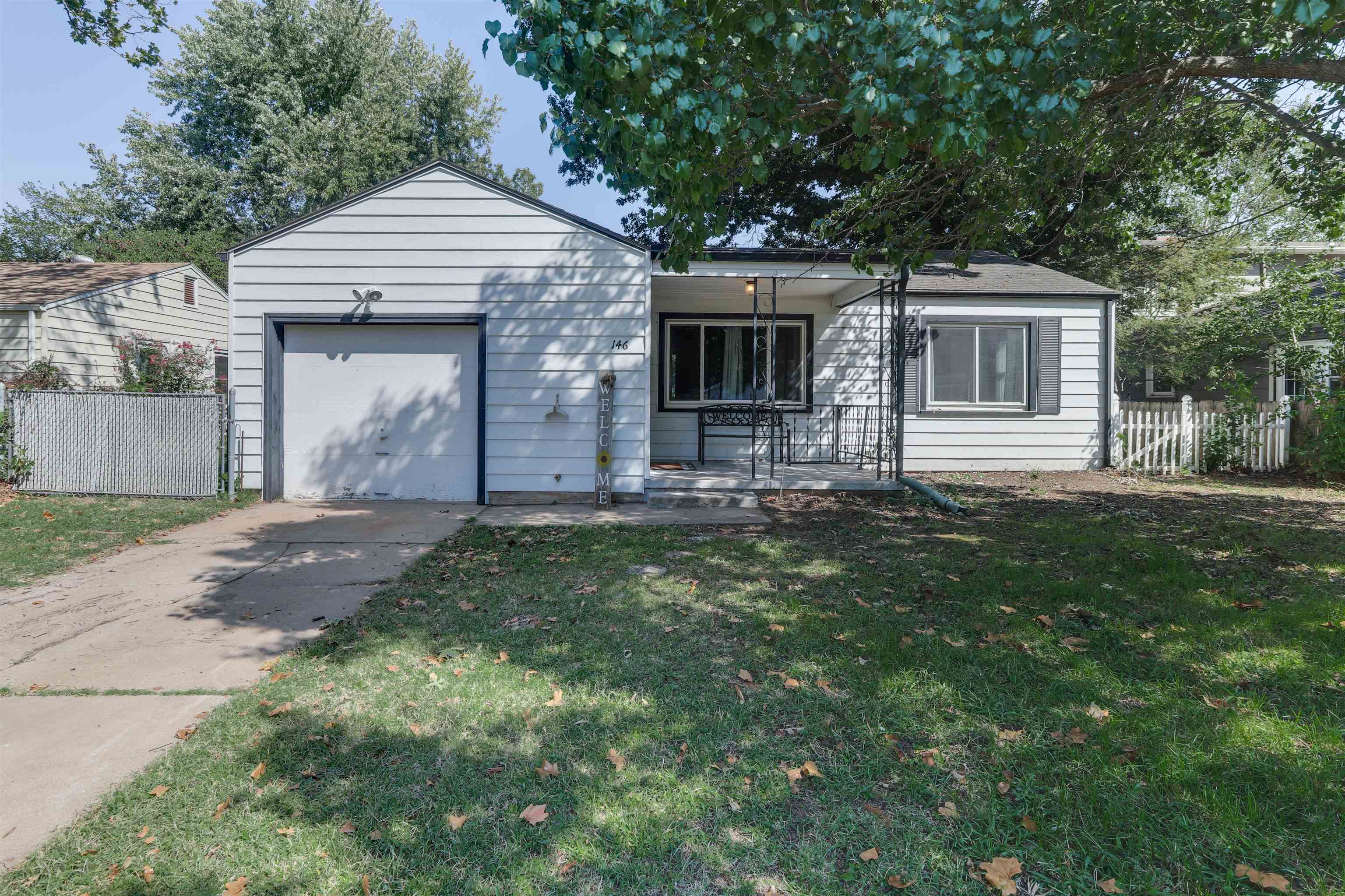 Photo of 146 German Ave in Haysville, KS
